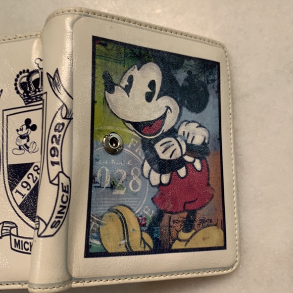 Disney Mickey Mouse wallet - Picture 7 of 10